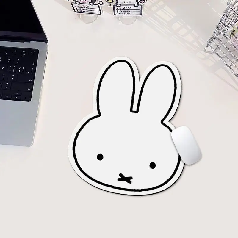 Tapis de souris en forme de la - Office Furniture And Design avis et prix