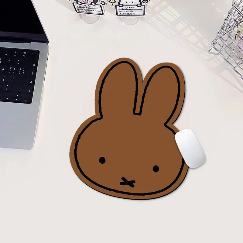 Tapis de souris en forme de la - Office Furniture And Design avis et prix